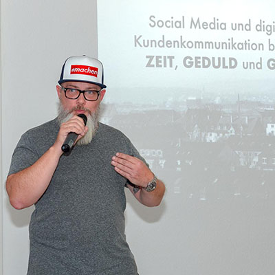 Achim Hepp beim Impulsvortrag in der Orangery